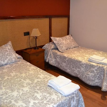 Hostal Pension La Ruta Paterna del Campo Ngoại thất bức ảnh