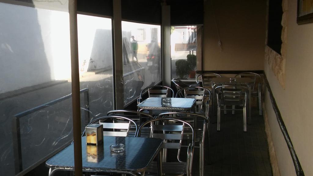 Hostal Pension La Ruta Paterna del Campo Ngoại thất bức ảnh