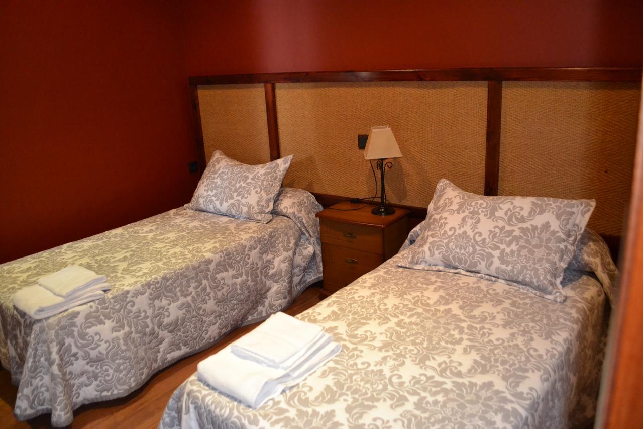 Hostal Pension La Ruta Paterna del Campo Ngoại thất bức ảnh