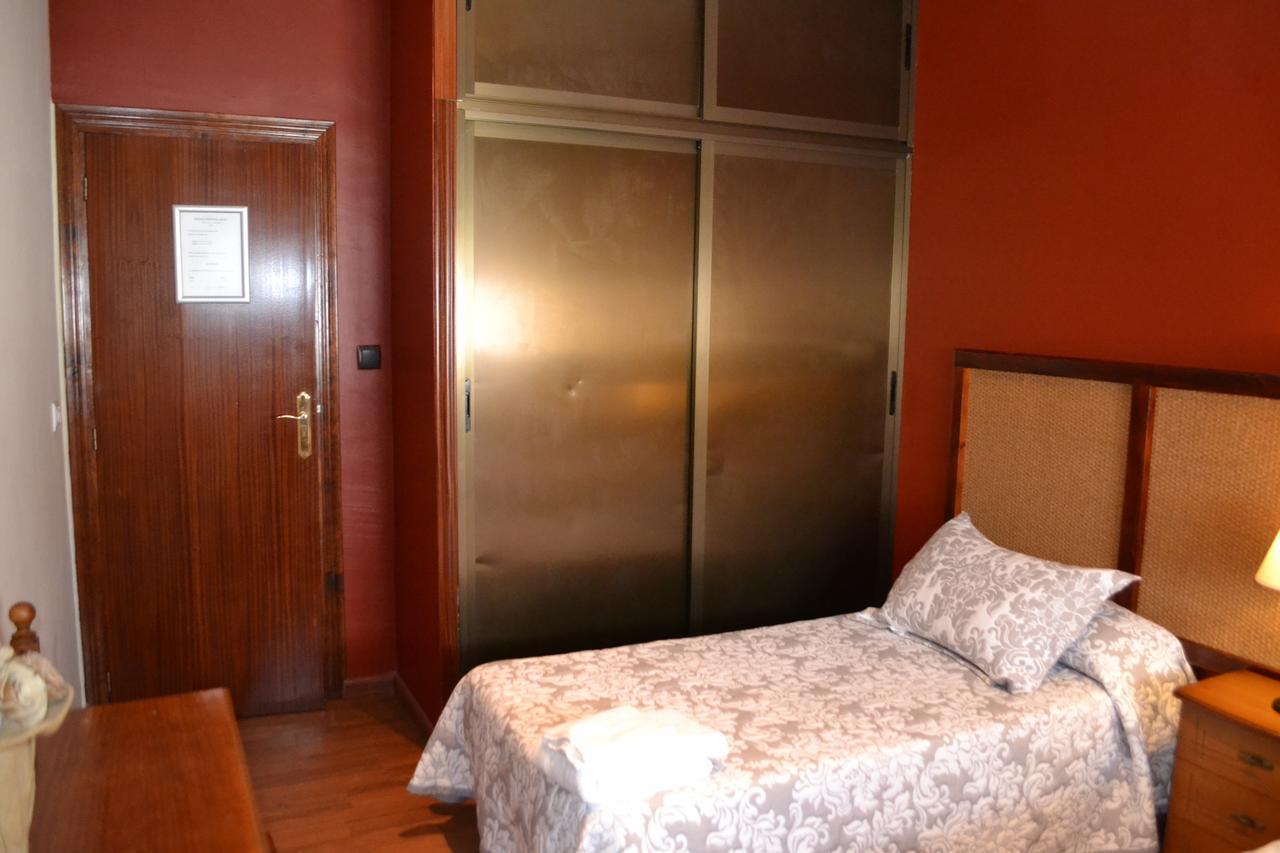 Hostal Pension La Ruta Paterna del Campo Ngoại thất bức ảnh