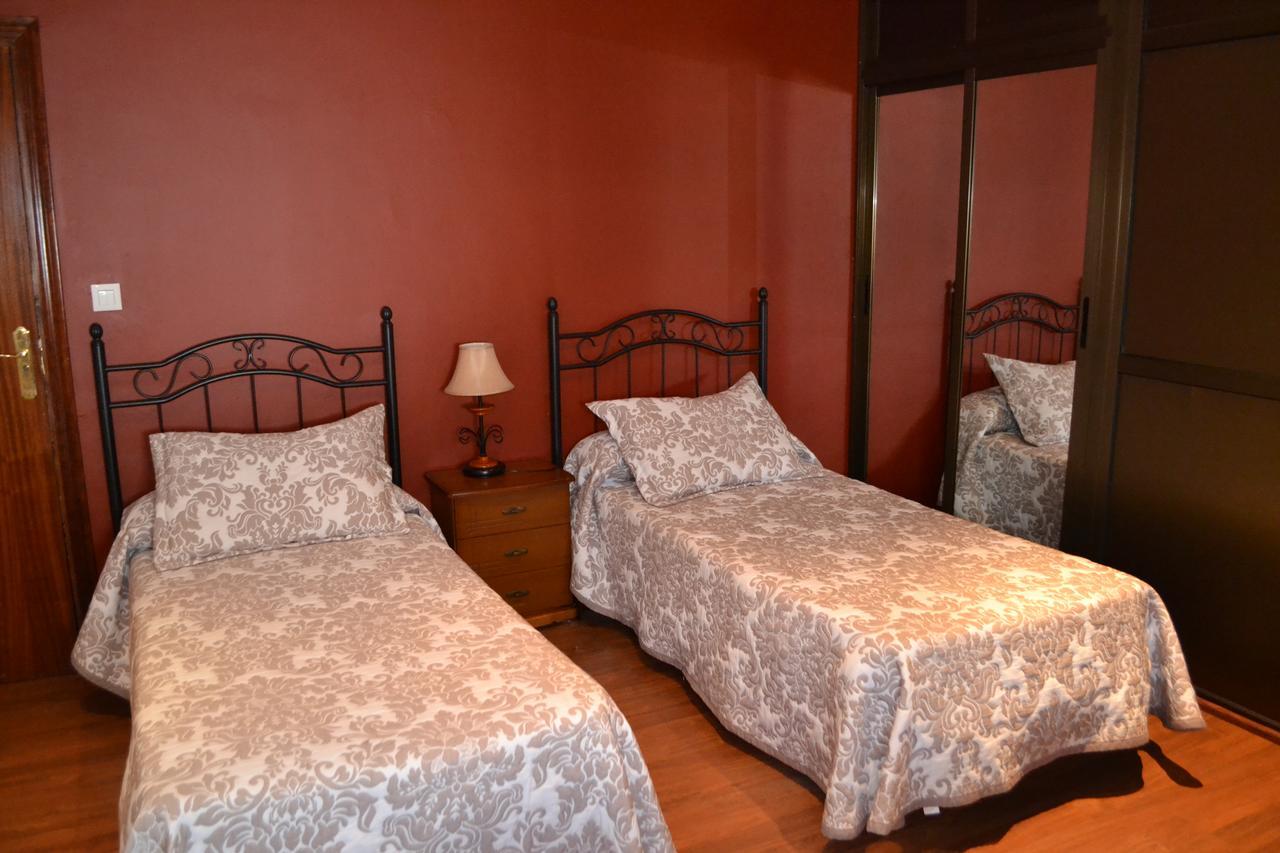 Hostal Pension La Ruta Paterna del Campo Ngoại thất bức ảnh