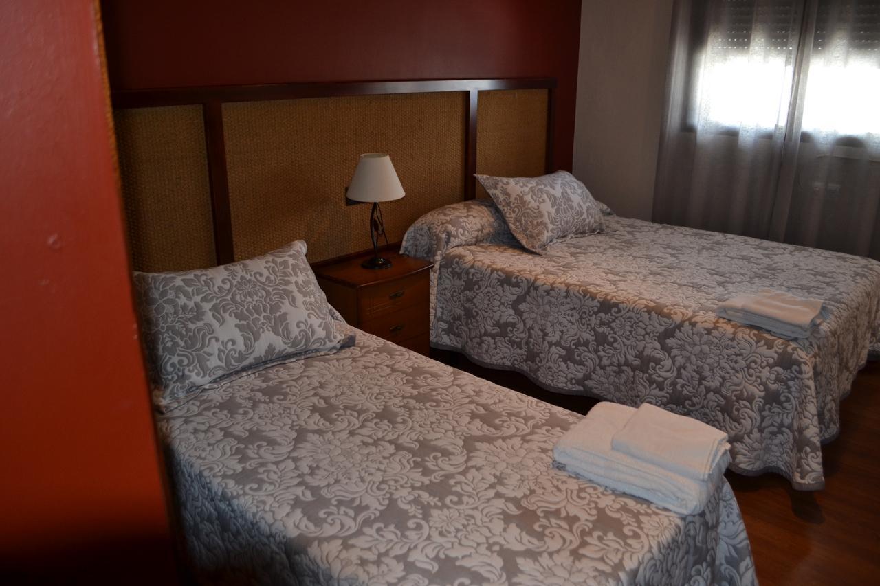 Hostal Pension La Ruta Paterna del Campo Ngoại thất bức ảnh