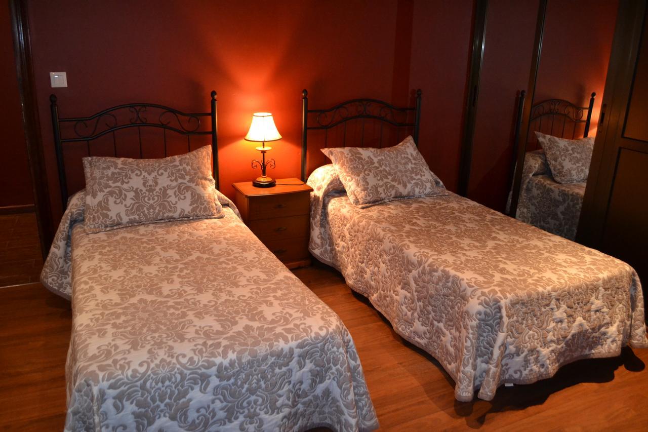 Hostal Pension La Ruta Paterna del Campo Ngoại thất bức ảnh