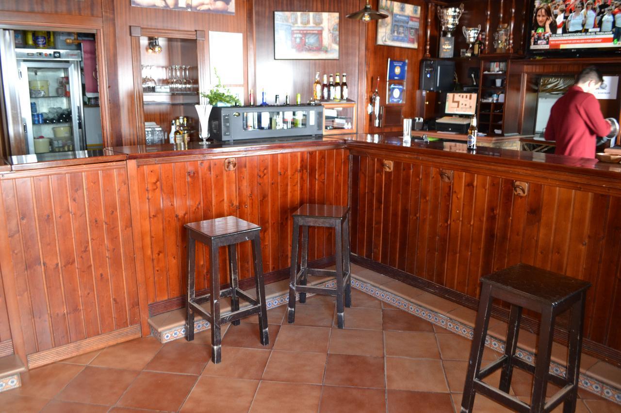Hostal Pension La Ruta Paterna del Campo Ngoại thất bức ảnh